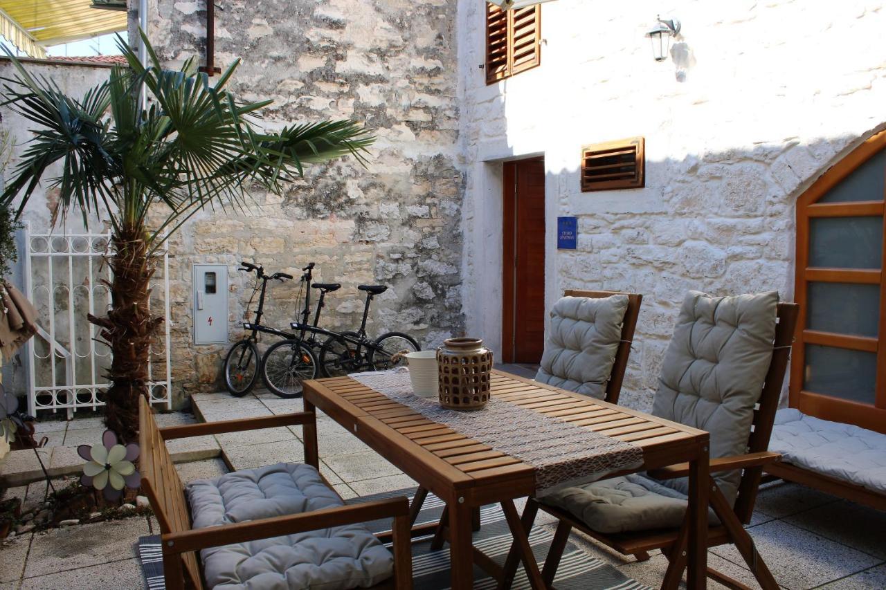 Joseph'S Yard Apartment Rovinj Eksteriør bilde